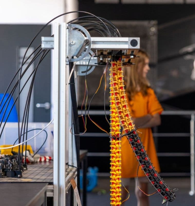 Tentacle-like subsea robot seeks to slash offshore inspection costs and improve personnel safety